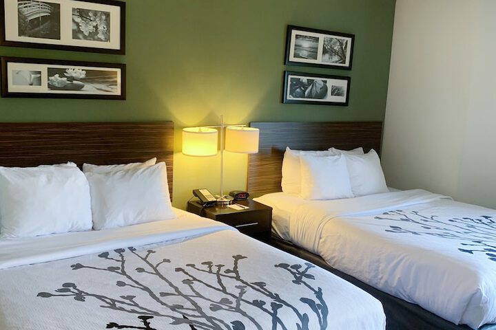 Sleep Inn & Suites Queensbury - Lake George