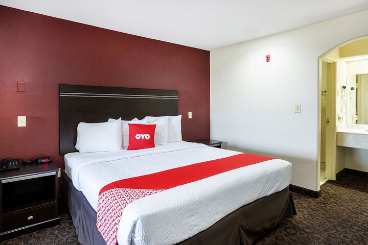 Room 15 of 28