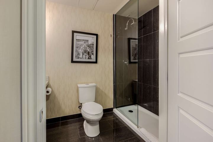 C Hotel by Carmens BW Premier Collection