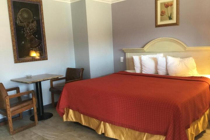 Budget Inn Plainview
