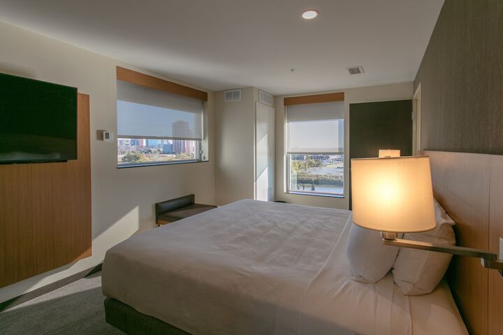 Hyatt Place Wilmington Riverfront