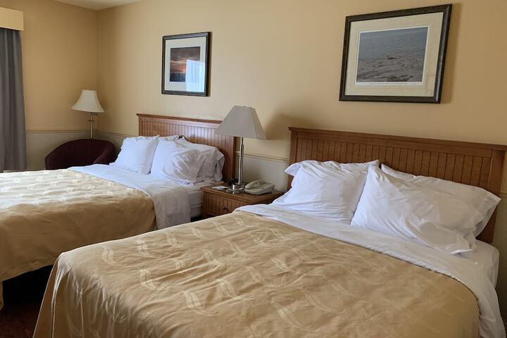 Room 25 of 68
