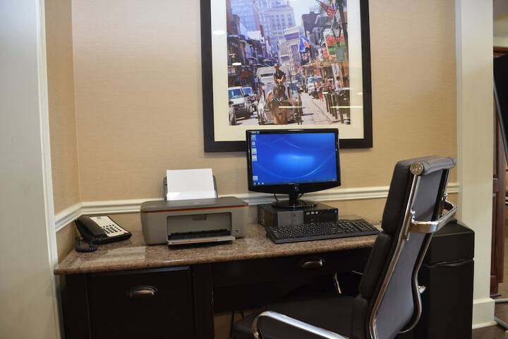 Business Center 51 of 53