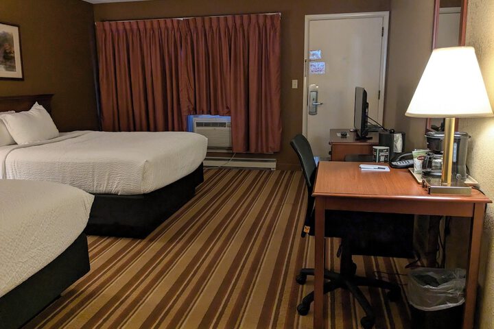 Magnuson Hotel Copper Crown