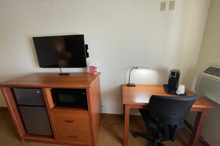 Room 15 of 22
