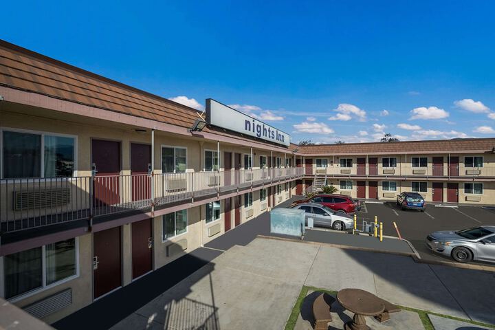 Hotel 7 of 26