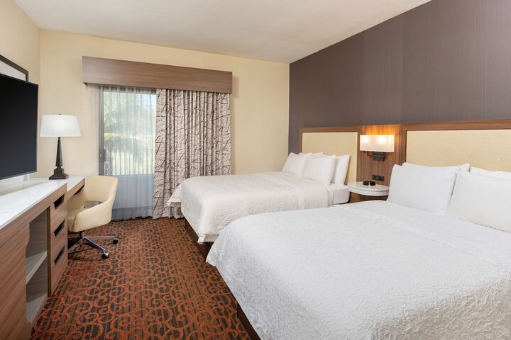 Room 21 of 33