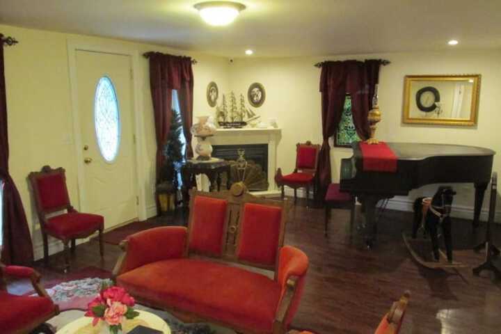 Room 11 of 46