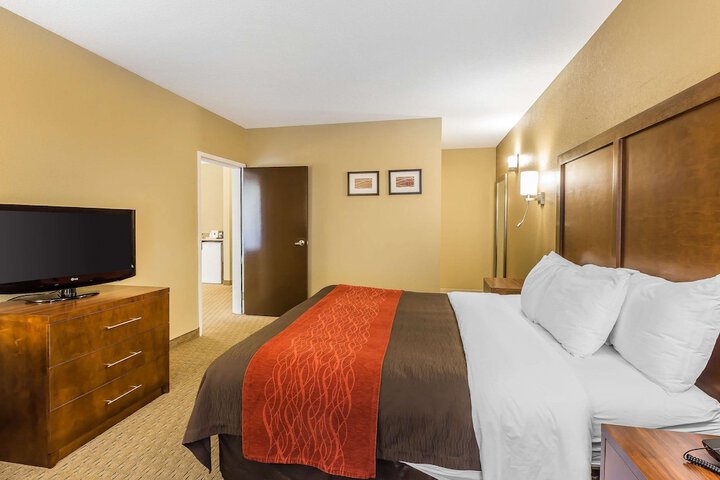 Room 16 of 28