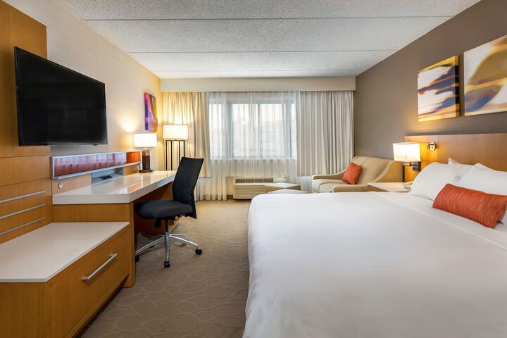Delta Hotels by Marriott Utica
