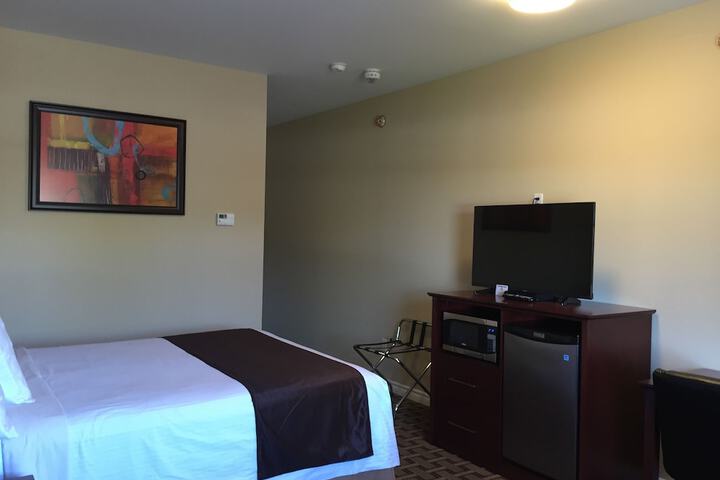 Room 35 of 62