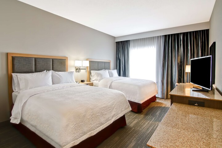 Hampton Inn & Suites by Hilton Grande Prairie