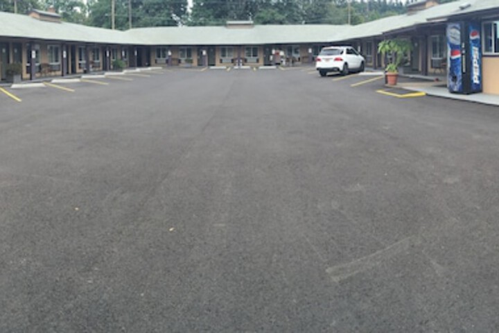 Property Grounds 23 of 25