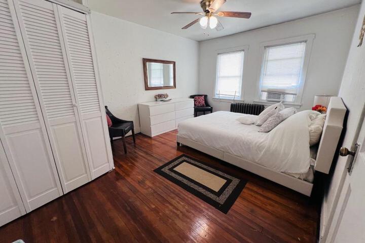 Charming 3 Bedroom Cottage Apartment in a Tudor-Style Home