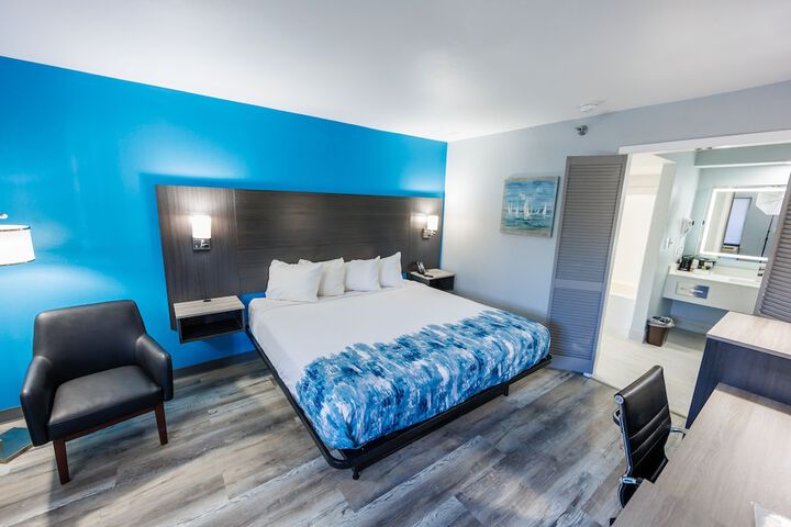 Room 32 of 45