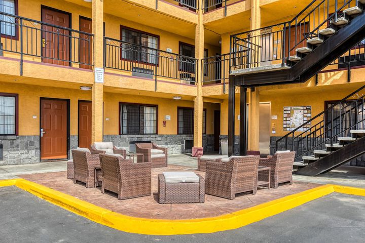 Terrace/Patio 38 of 38