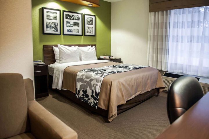 Room 16 of 45