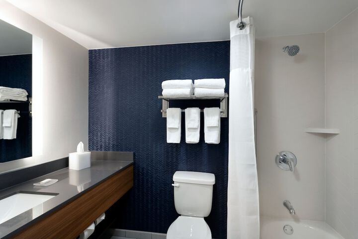 Room 15 of 24