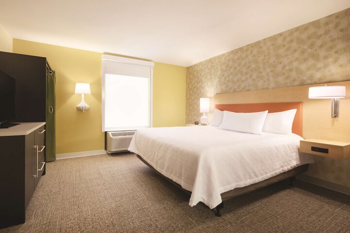 Room 9 of 29