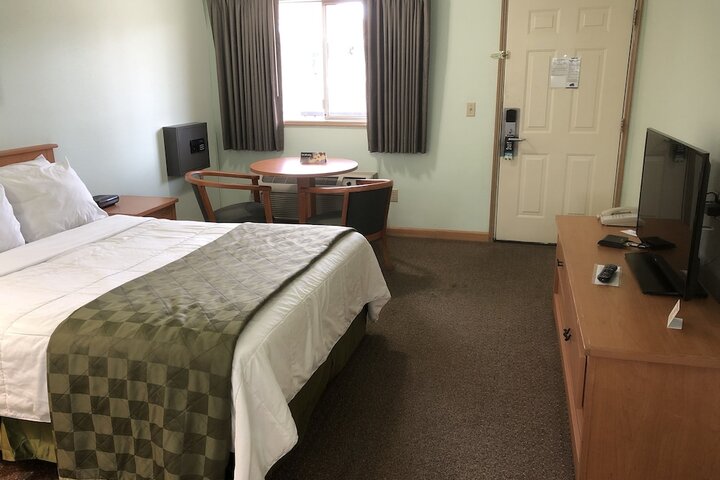 Room 14 of 23