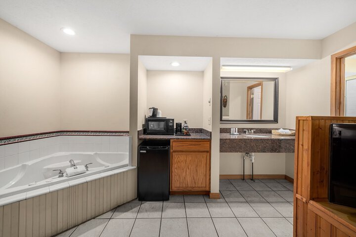 Jonathan Creek Inn
