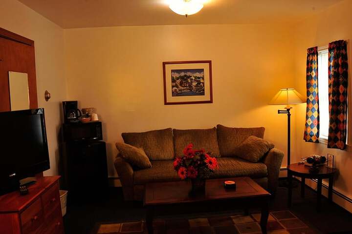 Room 37 of 49