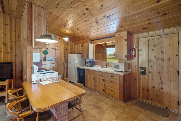 El Western Cabins & Lodges