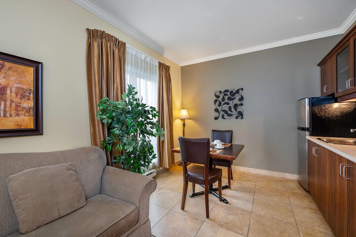 Hotel Brossard an Ascend Collection Hotel