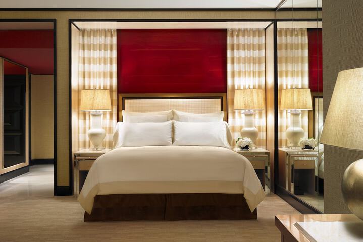 Room 33 of 65