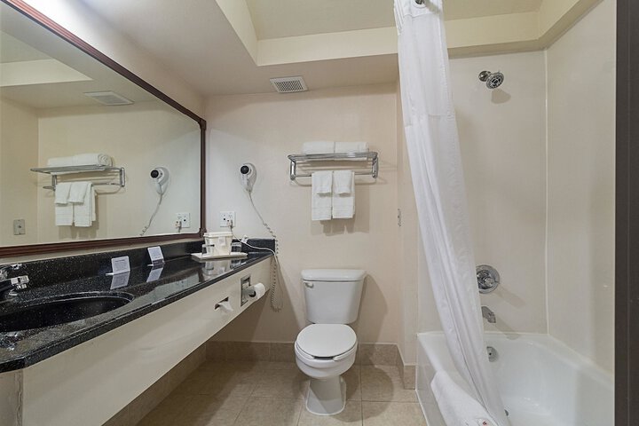 Room 4 of 23