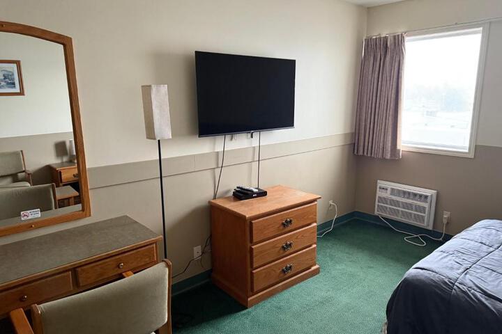 Wheatland Hotel