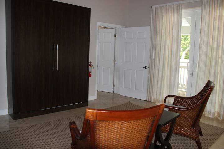 Room 98 of 122