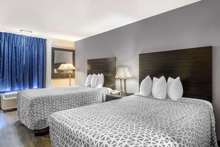 Room 12 of 31
