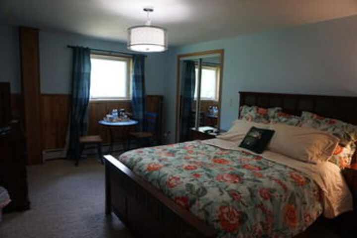 Fairbanks Moose Manor B & B