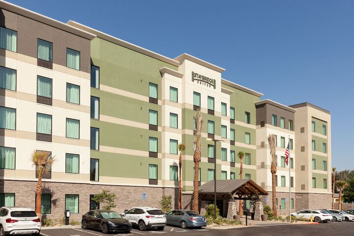 Hotel 5 of 61