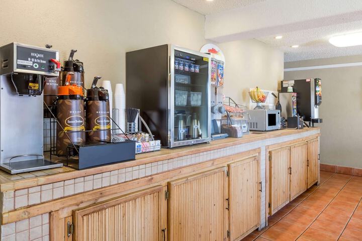 Breakfast/Coffee Service 11 of 13