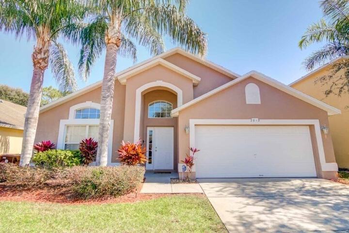Private Pool in Gated Resort! 4 Bedroom Home by RedAwning