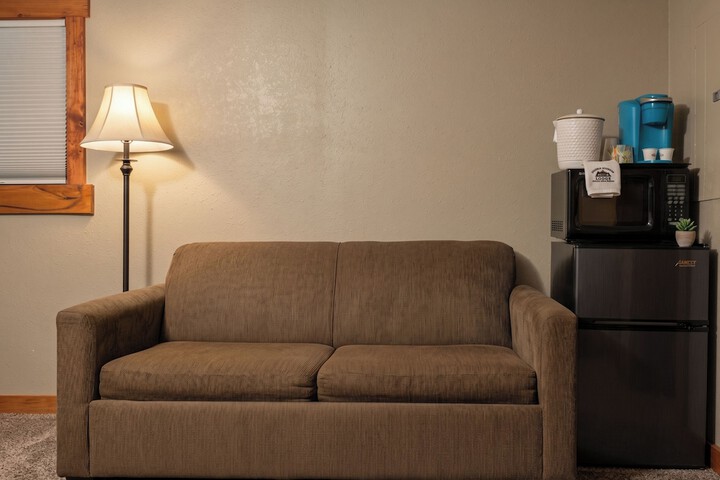 KJs Inn and Suites by OYO Gettysburg U.S. Hwy 212