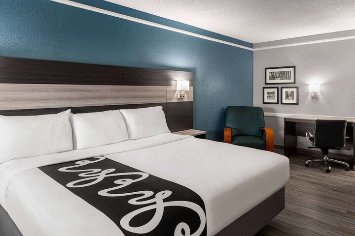 Room 21 of 31