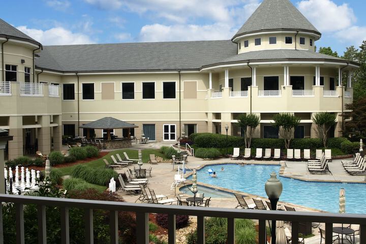 Hotel 6 of 71