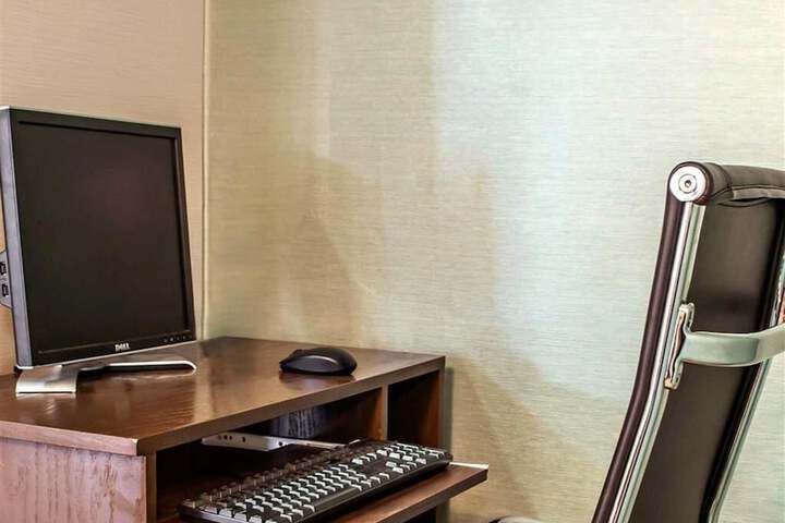 Business Center 27 of 27