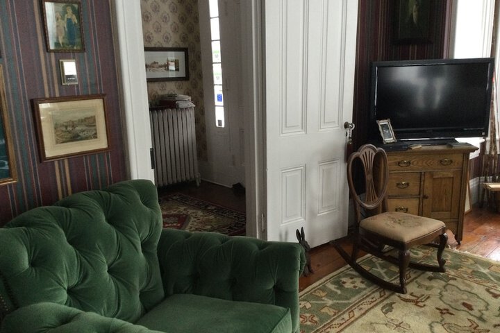 Room 17 of 47