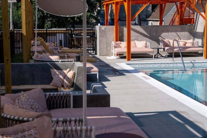 Pool 14 of 115