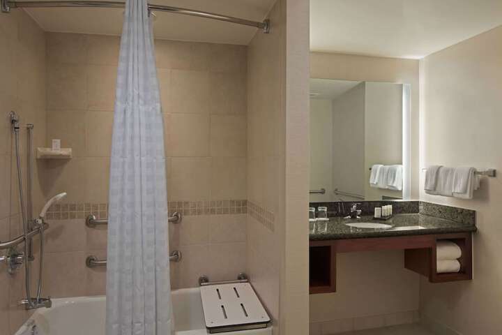 Embassy Suites Hotel Winston-Salem