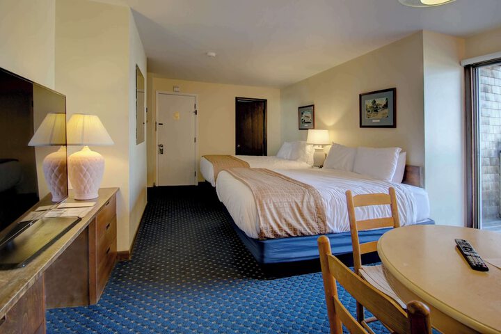 Room 132 of 157