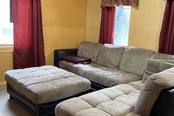 Room 33 of 43