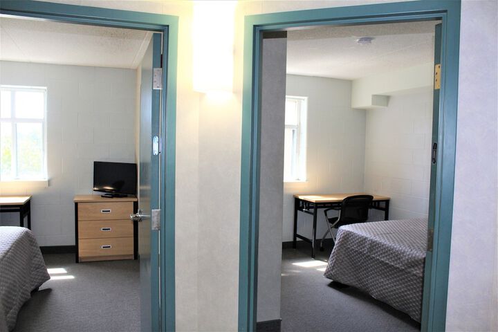 Room 30 of 49