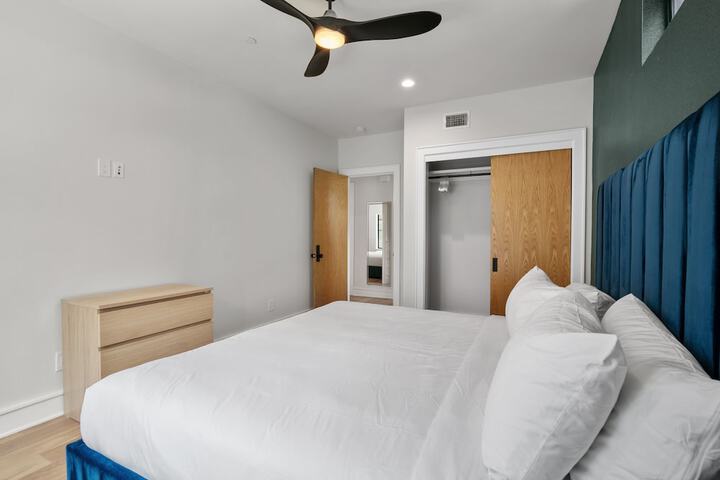 Room 167 of 250