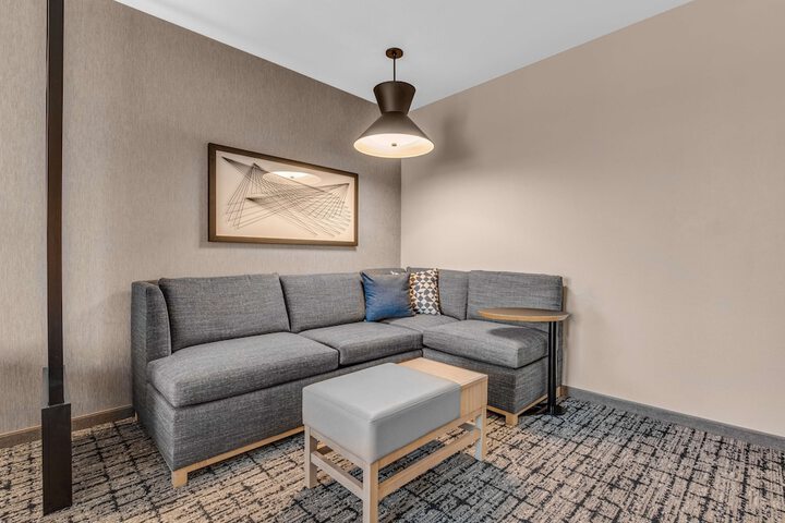 Room 18 of 30