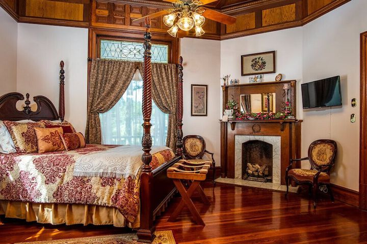 Room 20 of 54